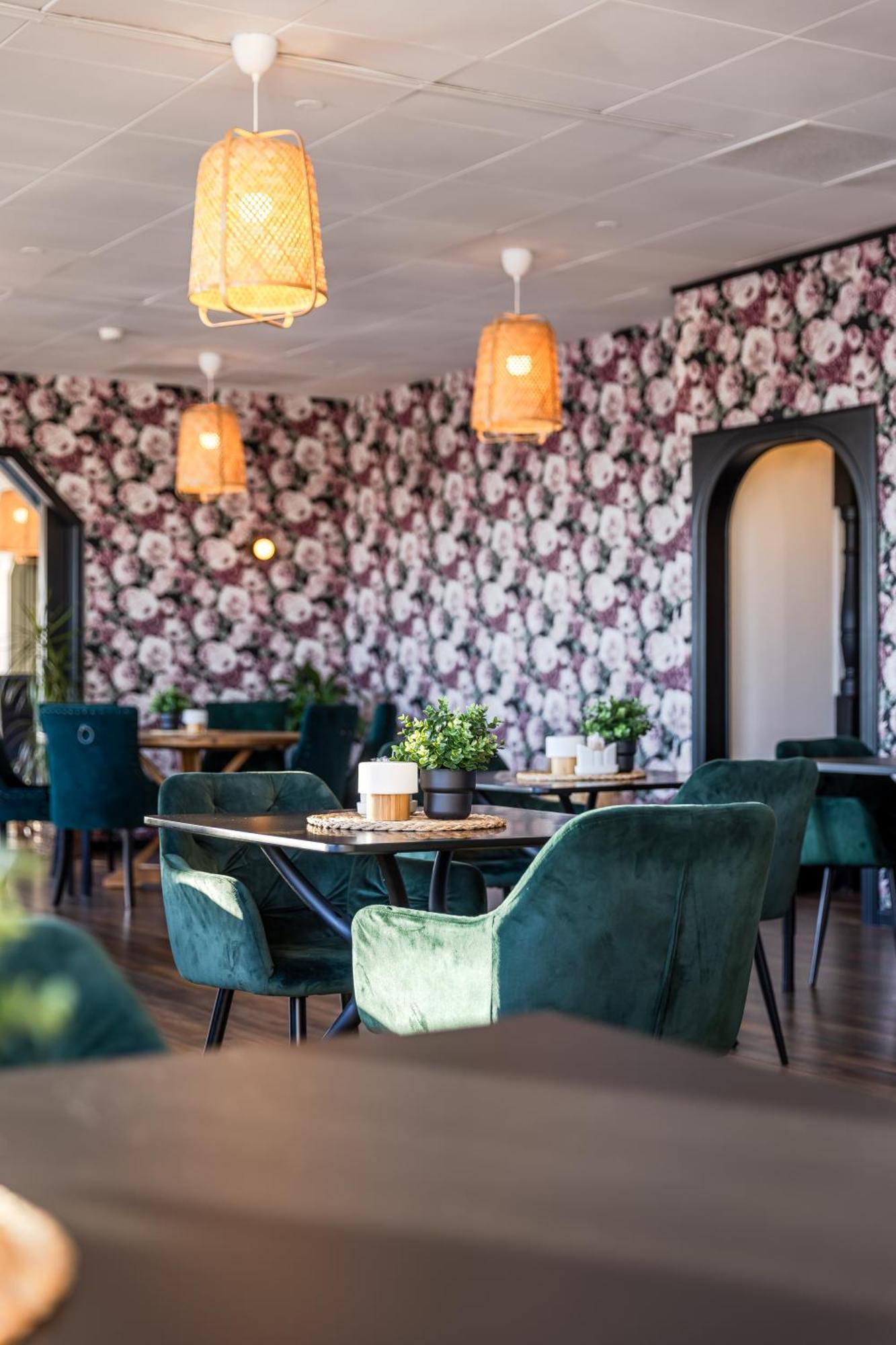 מורה Hotell Kung Goesta By First מראה חיצוני תמונה
