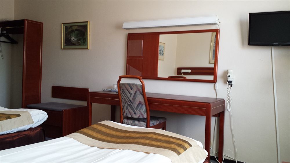 מורה Hotell Kung Goesta By First מראה חיצוני תמונה